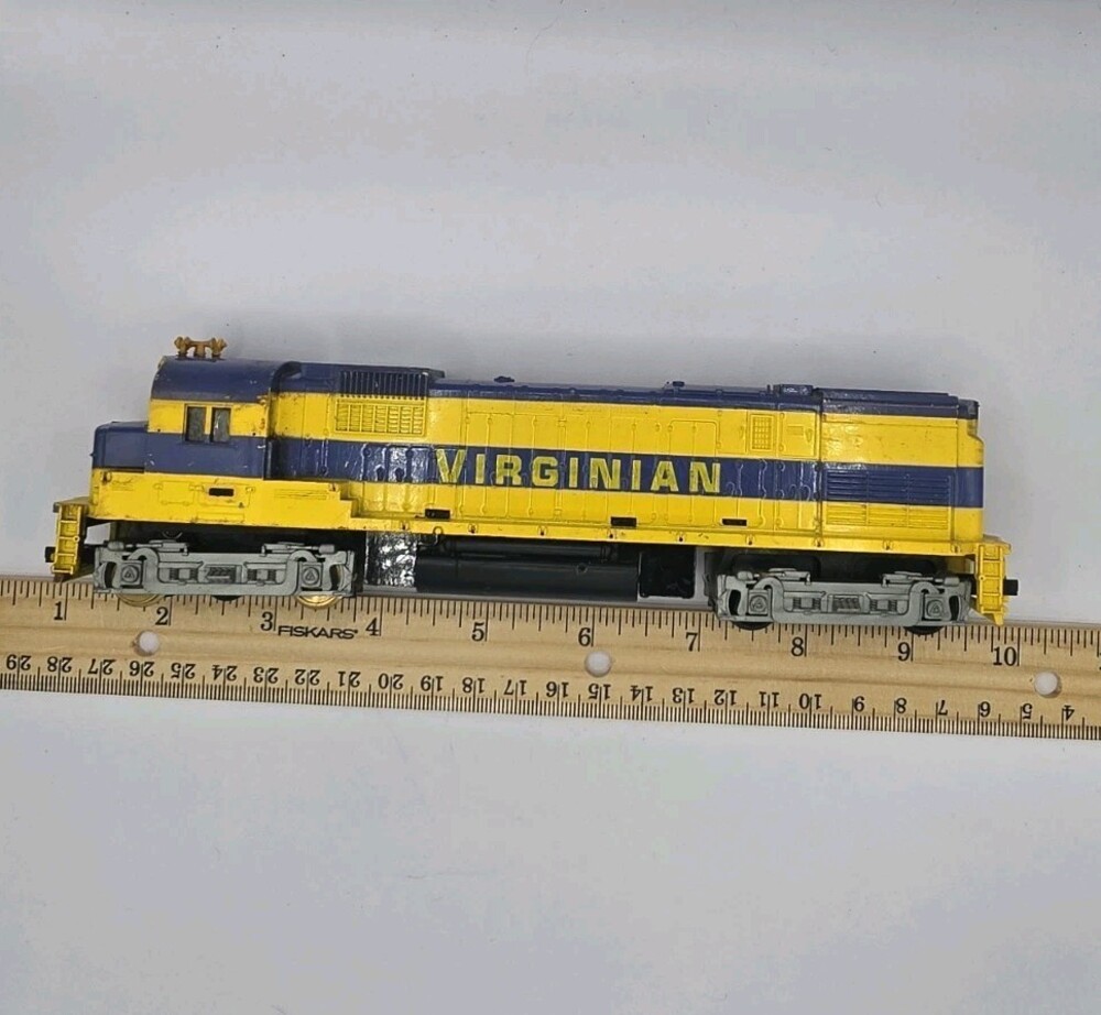 HO gauge TYCO Virginian Alco Century #4301 powered diesel